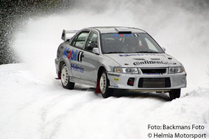 J&auml;mf&ouml;relsevis har den h&auml;r bilen b&auml;ttre vridmoment, h&ouml;gre toppfart, h&ouml;gre effekt och snabbare acceleration.